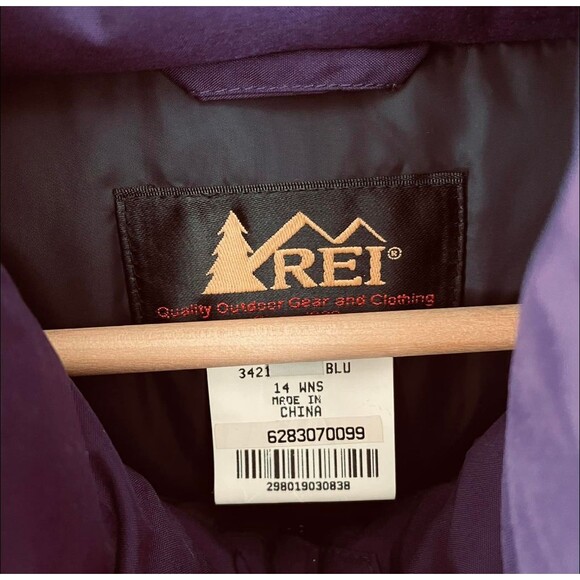 REI Purple Ski & Snow Jacket - Picture 10 of 15